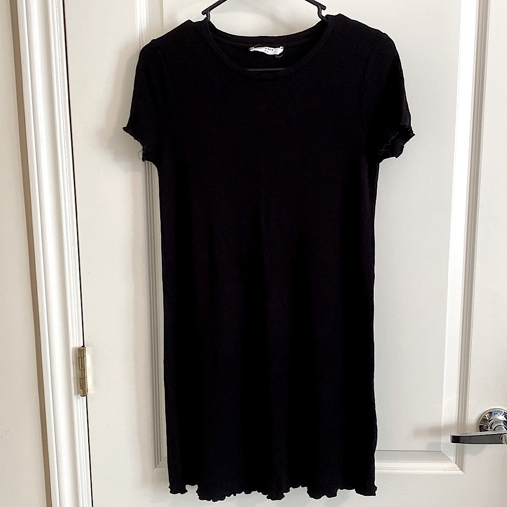 Cute lounge black dress